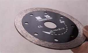 對(duì)金剛石圓鋸片所用基體及鋸齒構(gòu)造特性分析 對(duì)金剛石圓鋸片所用基體及鋸齒構(gòu)造特性分析